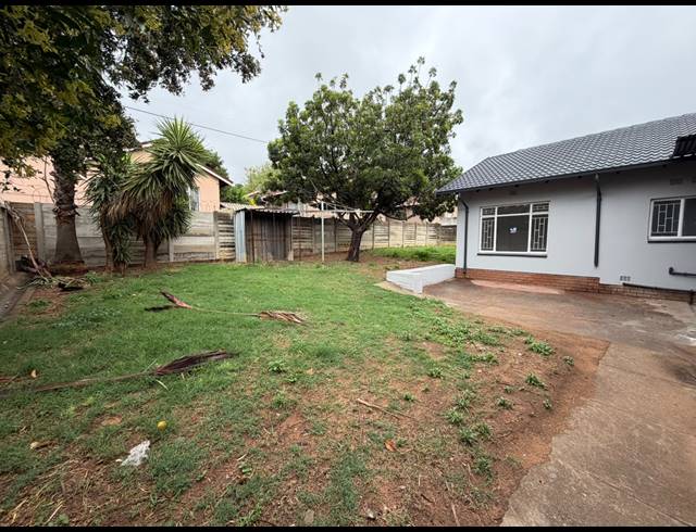 4 BEDROOM HOUSE FOR SALE IN GEELHOUTPARK